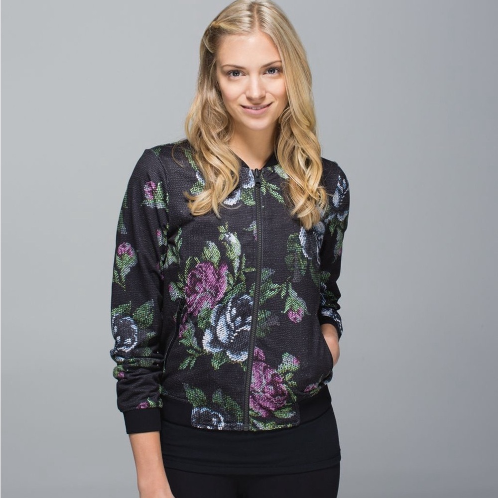 Lululemon Party Bomb Jacket - Garden Party Smooth Silver Multi / Black